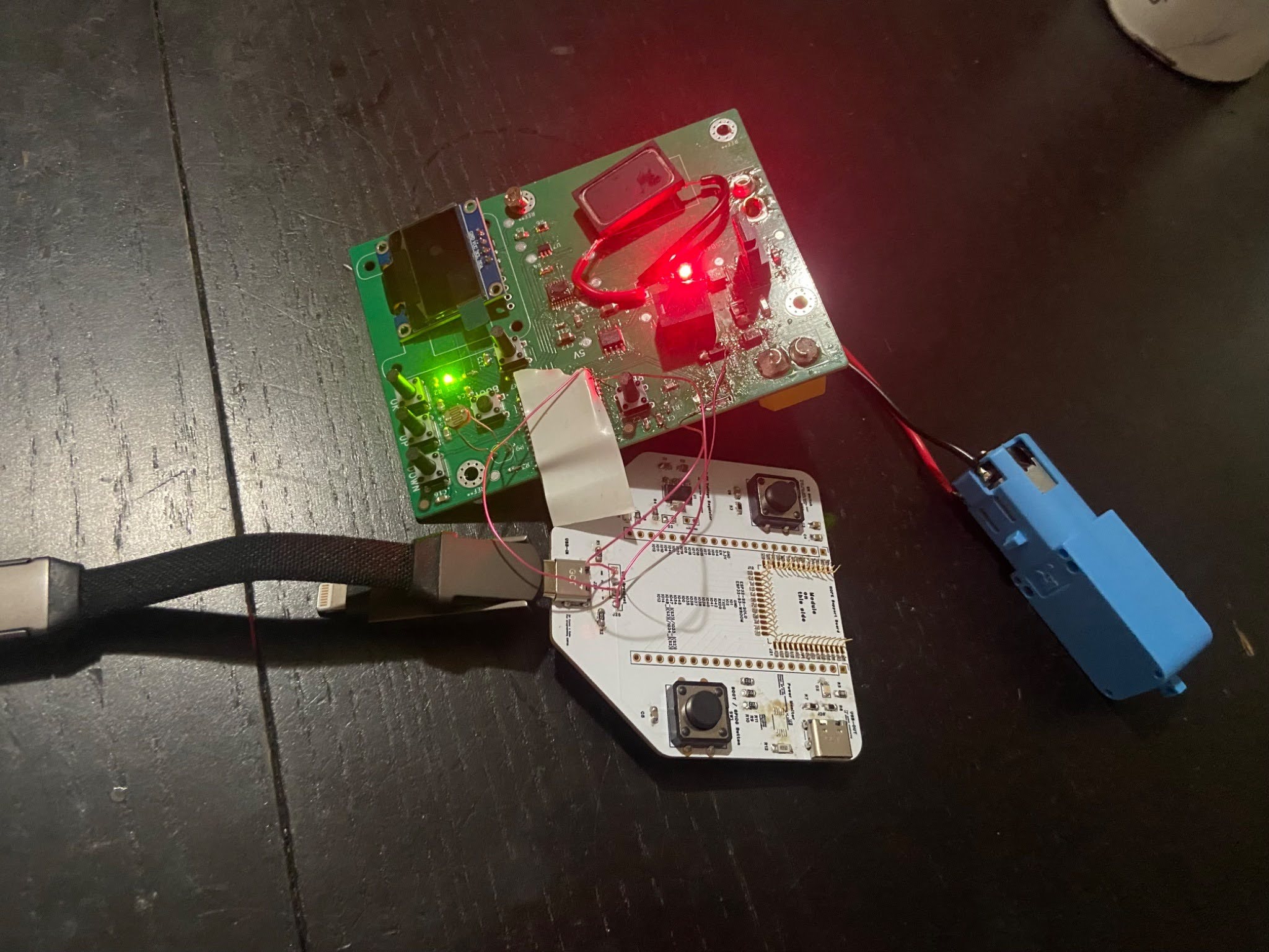 Powered Crcuit with Servo Attached